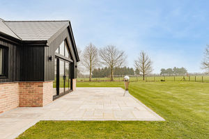 Photo 17- click for photo gallery